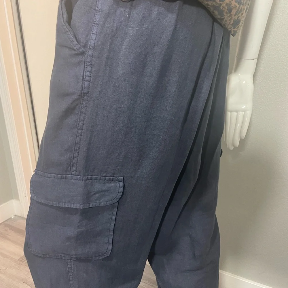 RACHEL Rachel Roy 💙 Blue Cargo Pants Relaxed Fit, size Large 100% Linen